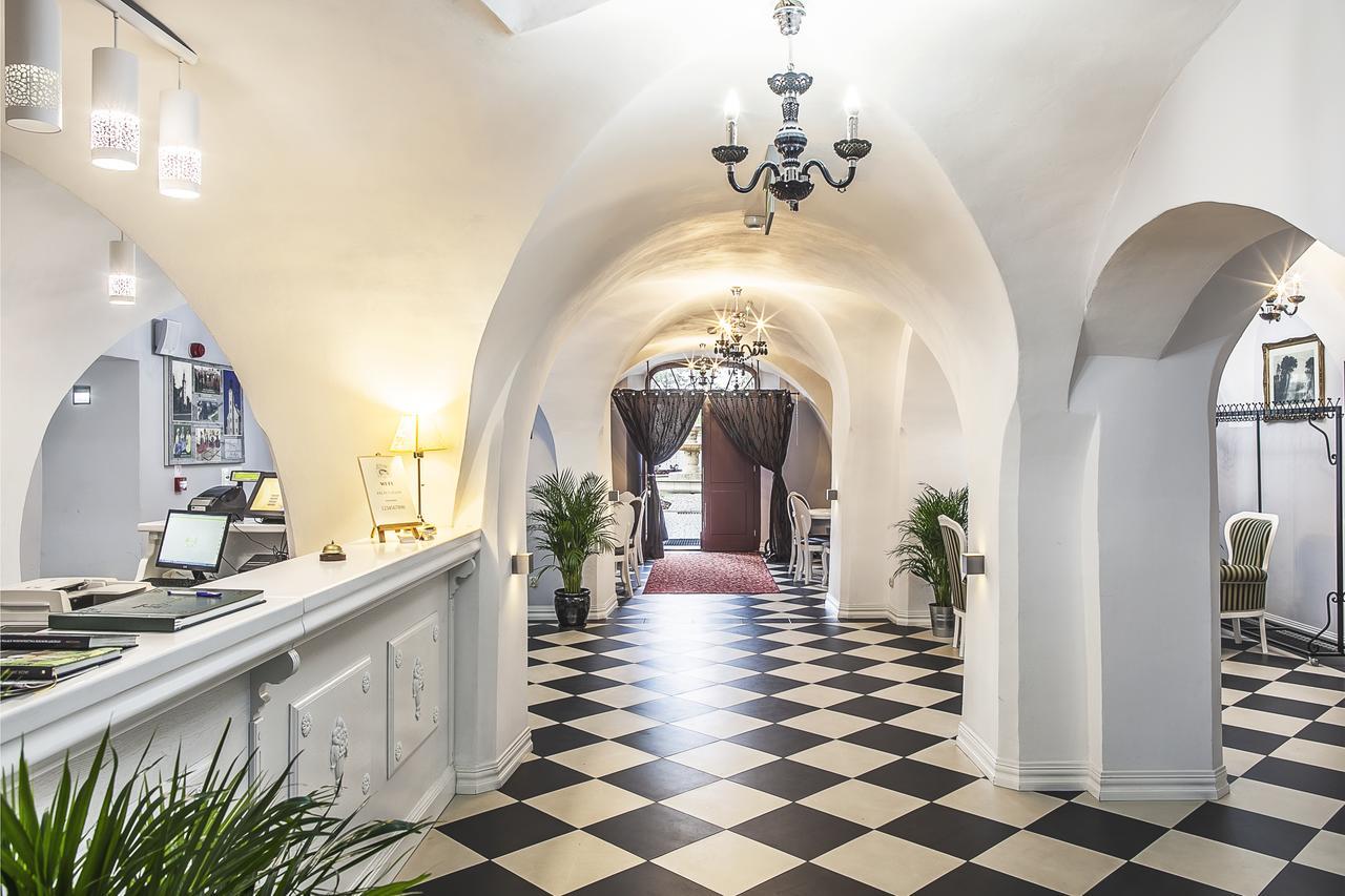 Palac Lagow Hotel